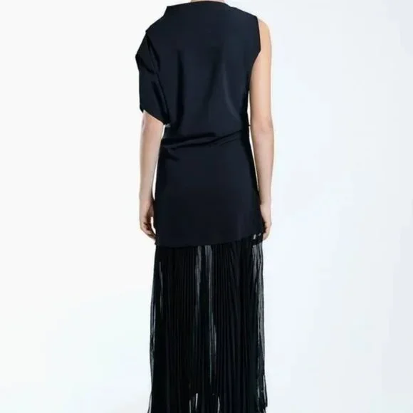Zara Limited Edition Ruched Pleated Black Dress is available for purchase  on au PAY Market - Imported Goods Online Store Co.Ltd. | au PAY Market -  Online Shopping Site